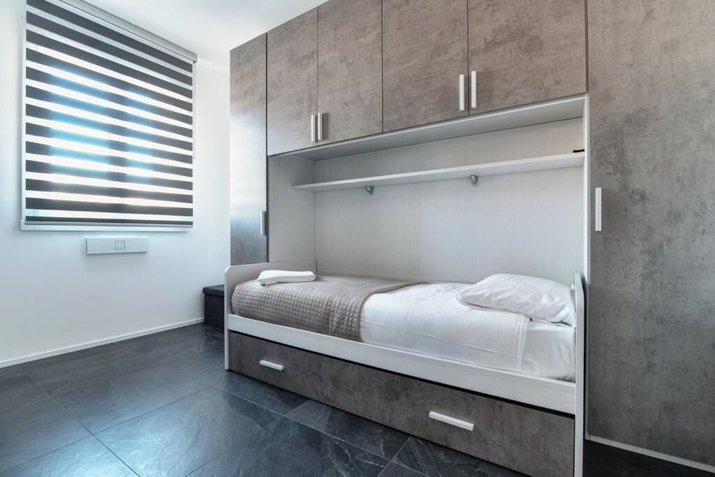 Como In Centro - By Myhomeincomo Exteriör bild